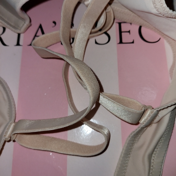 New PINK bra size 38C - Picture 6 of 14